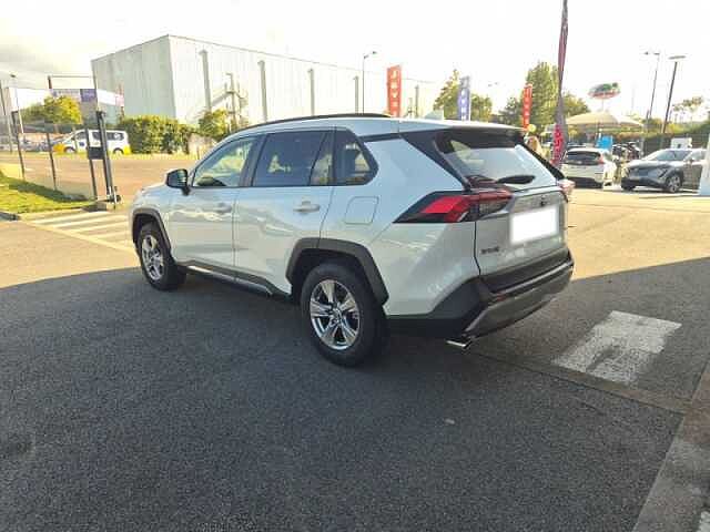 Toyota RAV4 2.5 Hybride 218ch Dynamic Business 2WD + Programme Beyond Zero Academy MY22