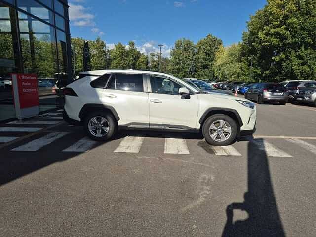 Toyota RAV4 2.5 Hybride 218ch Dynamic Business 2WD + Programme Beyond Zero Academy MY22