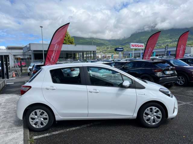 Toyota Yaris 100h France Business 5p