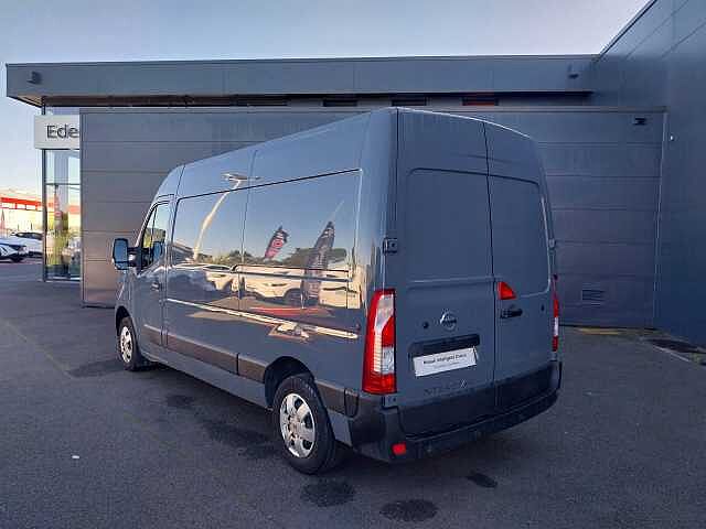 Nissan Interstar fourgon L2H2 3T3 2.3 DCI 135