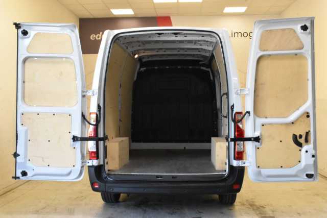 Nissan Interstar fourgon L2H2 3T5 2.3 DCI 135