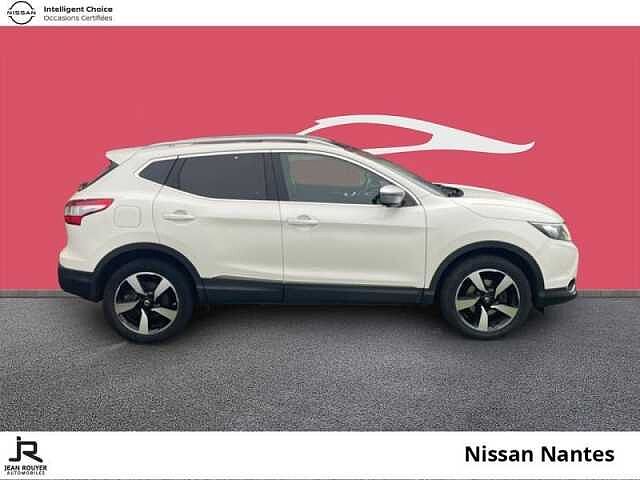 Nissan Qashqai 1.2L DIG-T 115ch White Edition