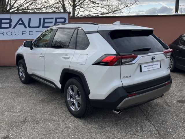 Toyota RAV4 2.5 Hybride 218ch Dynamic Business 2WD + Programme Beyond Zero Academy MY22